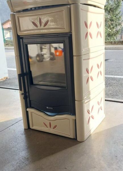 STUFE A LEGNA NORDICA MODELLO NICOLETTA